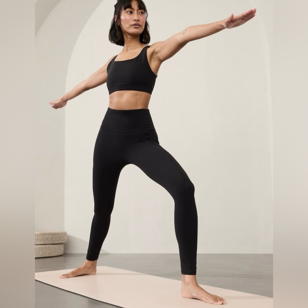 NWOT-Athleta Salutation Stash Tight, Size 2X